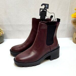 Time and Tru Chelsea Ankle Lug Sole Combat Boot Memory Foam Women's Size 6 NWT
